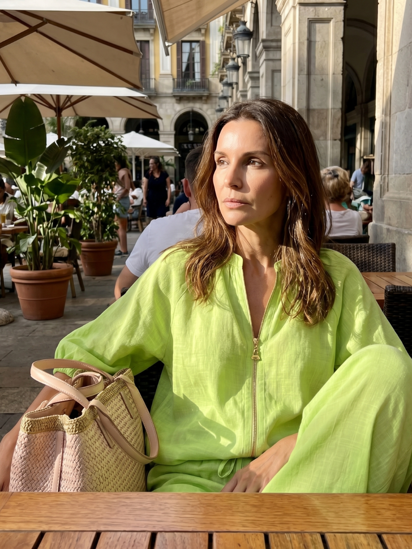 Natalia | Vetoketjullinen Paita ja Leveät Housut - Setti