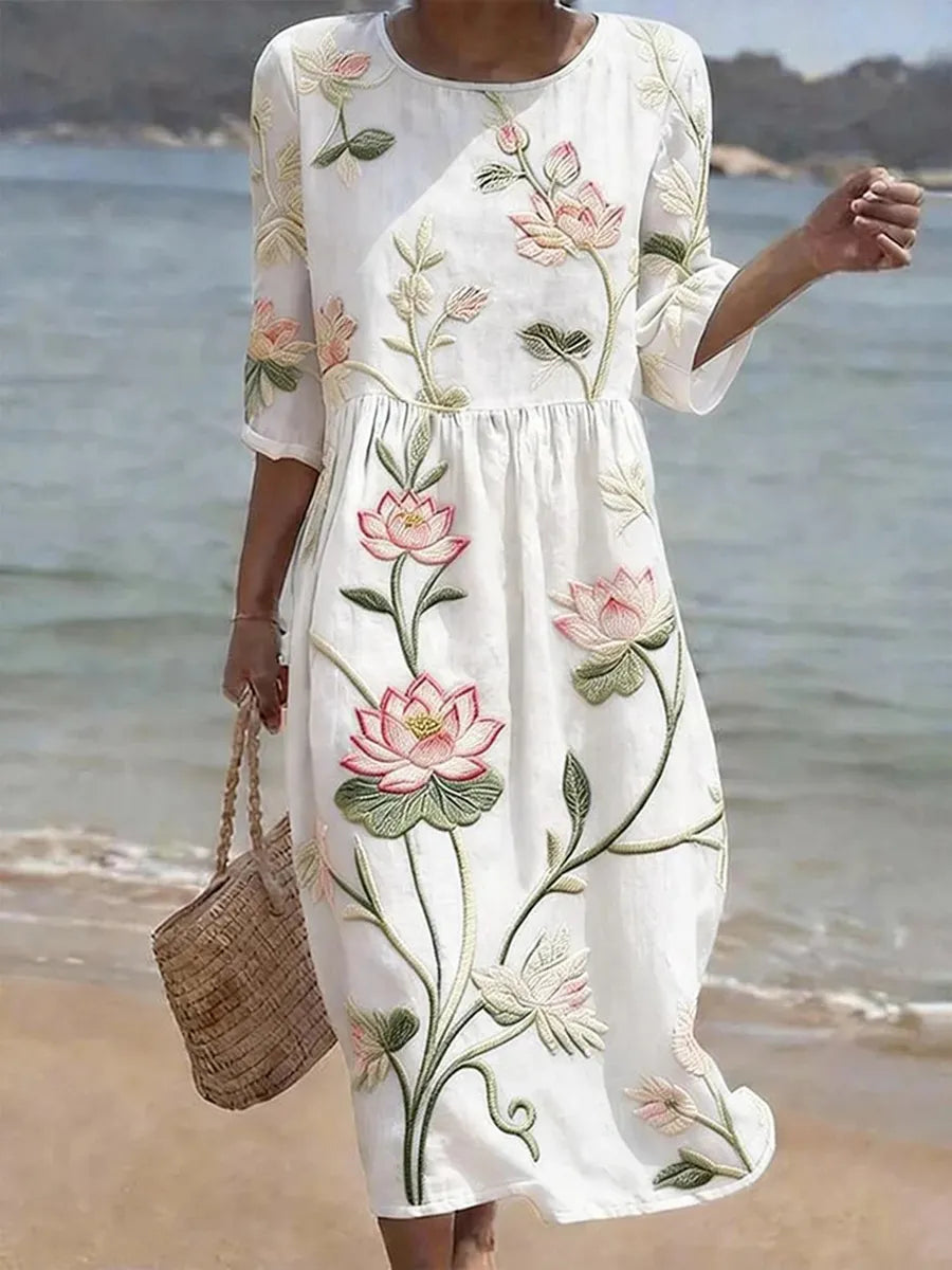 Chloe | Elegantti kukkakuvioinen mekko