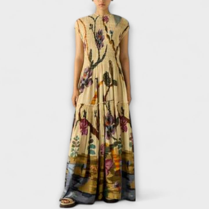 Pliseerattu Maxi-mekko kuviollisena