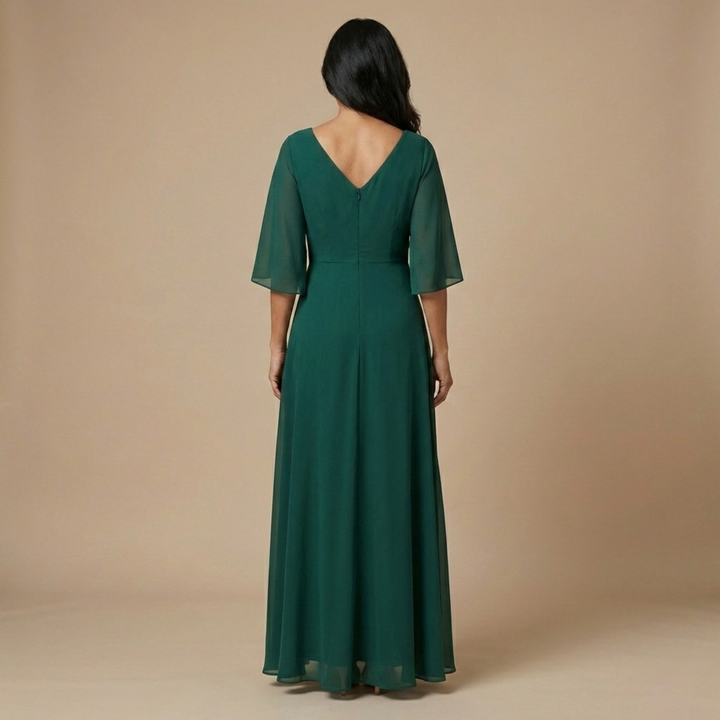 Lucía - V-aukkoinen sifonkimekko