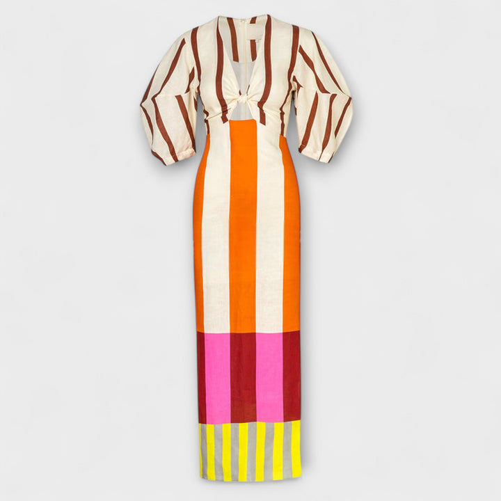 Kaya - Maxi-mekko syvällä dekolteella ja puffihihnoilla