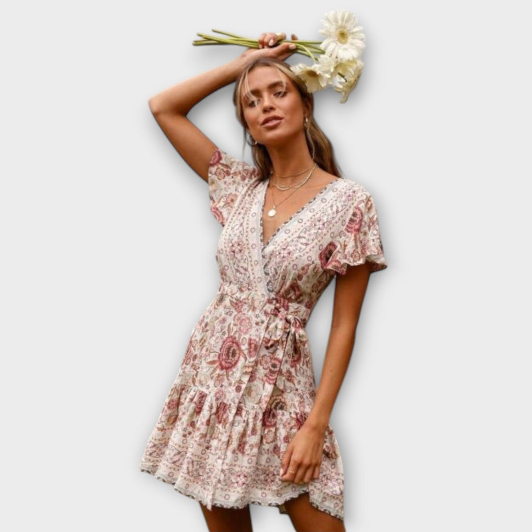 Amina - Lyhyt Boho-tyylinen Mekko
