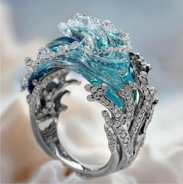 Oseaanin Engagement Ring
